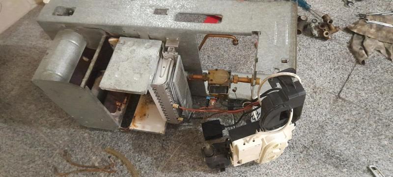 نمونه کار نصب و تعمیر پکیج و رادیاتور شماره ۳