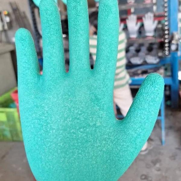 نمونه کار تولید کننده دستکش کار با کیفیت شماره ۳